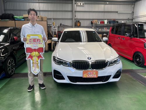 BMW320ｄMスポーツご納車させて頂きました。