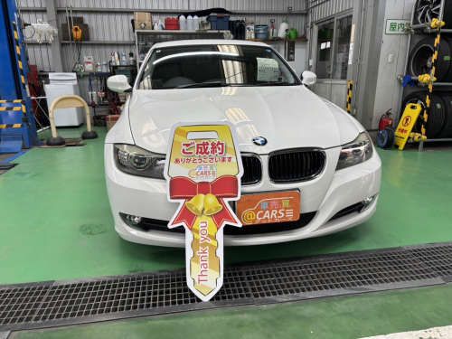 BMW 3シリーズセダン 320i　納車させて頂きました。